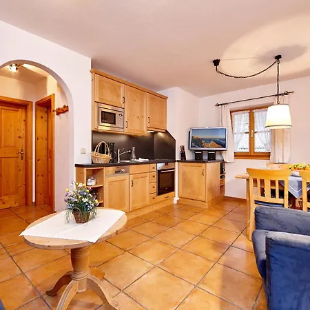 Gabi Apartment *